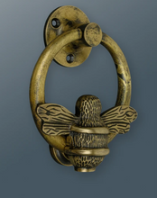 Load image into Gallery viewer, Brass Bumble Bee Ring Door Knocker - Heritage Brass Finish