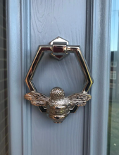 Load image into Gallery viewer, Honeycomb Bee Door Knocker - Nickel Finish
