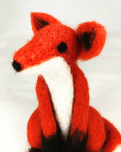 Load image into Gallery viewer, Rusty Fox Needle Felting Kit