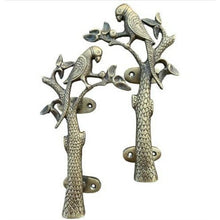 Load image into Gallery viewer, Pair of Parrot on Door Handles