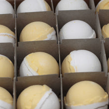 Load image into Gallery viewer, Lemon Meringue Pie Bath Bomb
