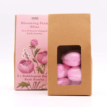 Load image into Gallery viewer, Blooming Pink Bliss Bath Heart Gift Set
