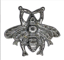 Load image into Gallery viewer, Silver Bee Vintage Drawer Knob
