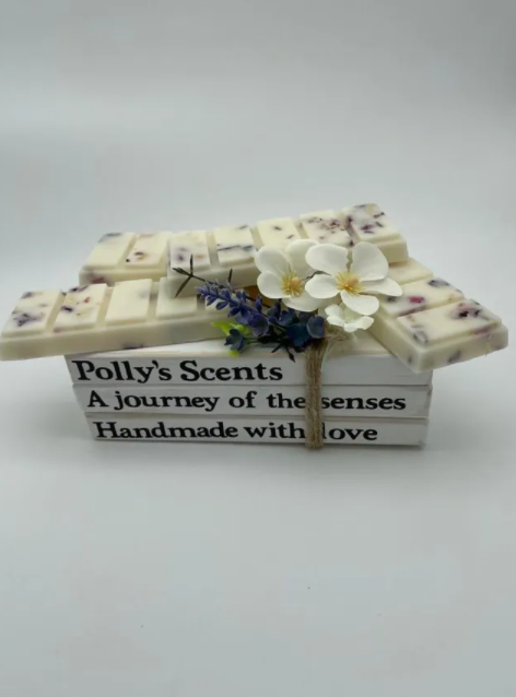 Polly's Scents Wax Melt Snap Bars in a variety of gorgeous scents