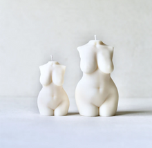 Load image into Gallery viewer, Curvy Sister Candle - Ebony, Cocoa and Chalk
